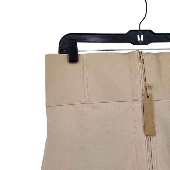 Shapellx Women's Zip Lace Trim Body Sculpting Short - Picture 2 of 8